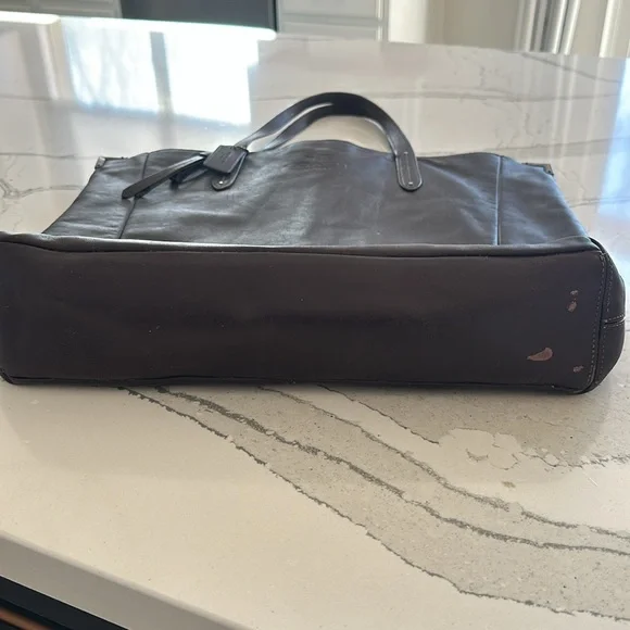 Coach Vintage Leather Tote From 2014 Deep Plum. - Picture 2 of 12